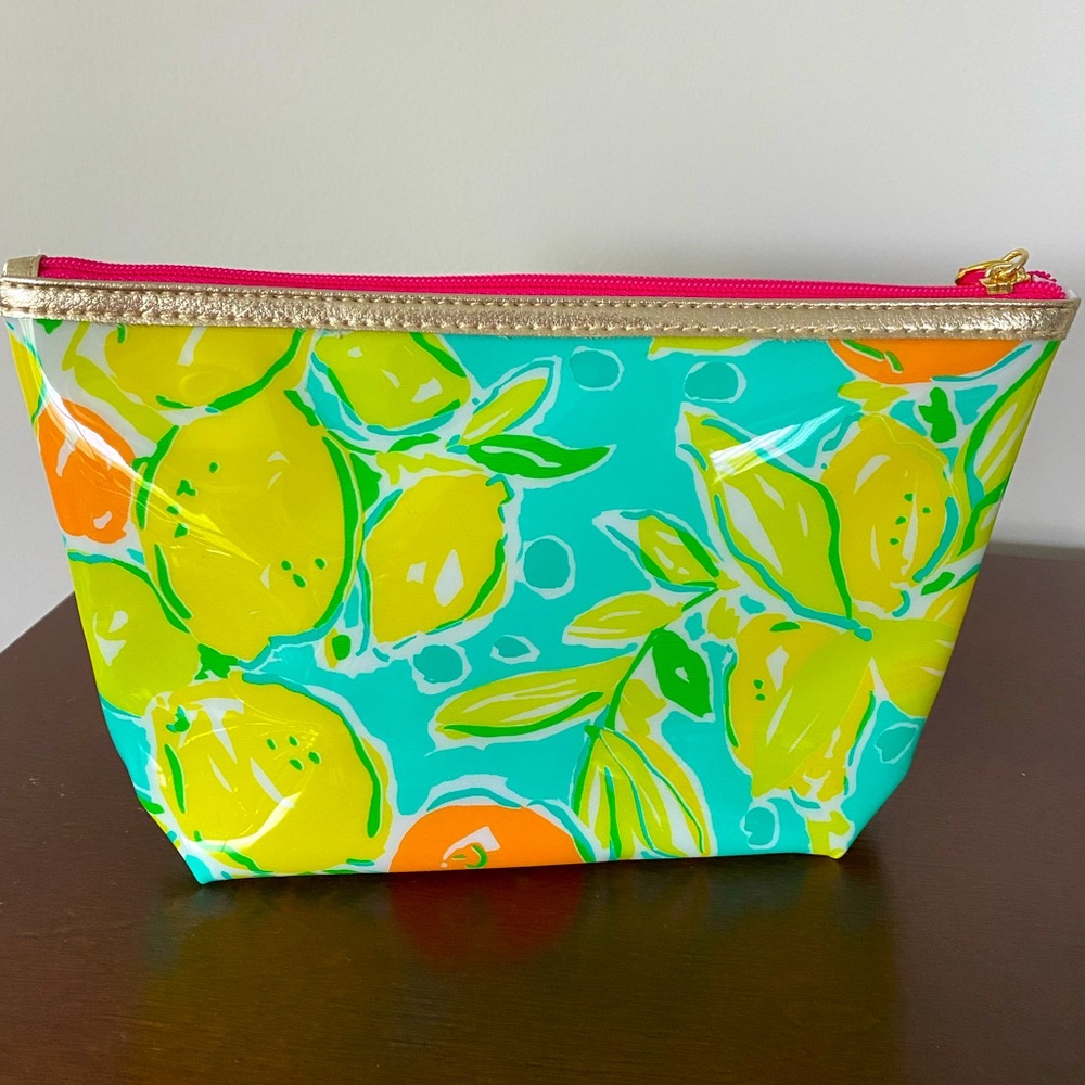 Lilly Pulitzer x Estée Lauder Makeup Bag